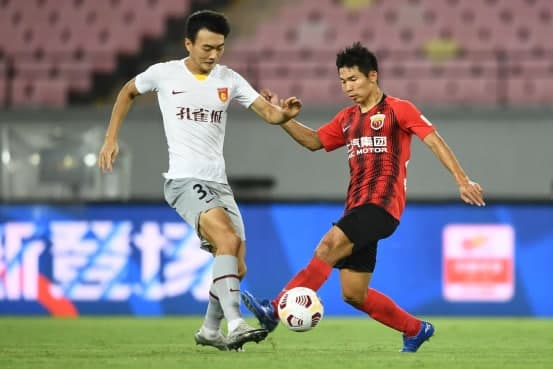 奥斯卡点射破门上海海港1-0小胜河北队