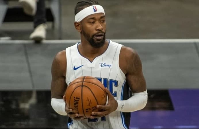 NBA常规赛回顾：海沃德39+9黄蜂险胜魔术